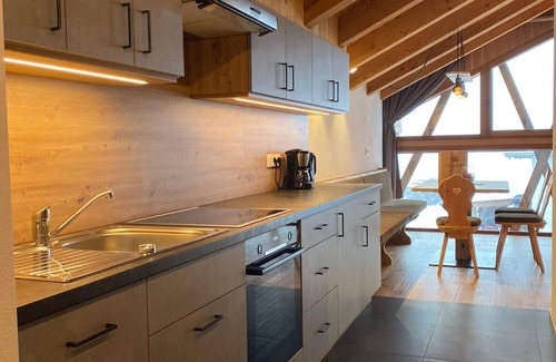 Valle Aurina Apartment | "Tischlerhof Panorama" vacation apartment with balcony and mountain view