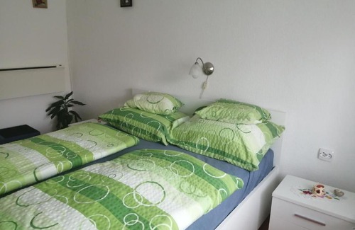Heviz Apartment | Tislerics Apartman