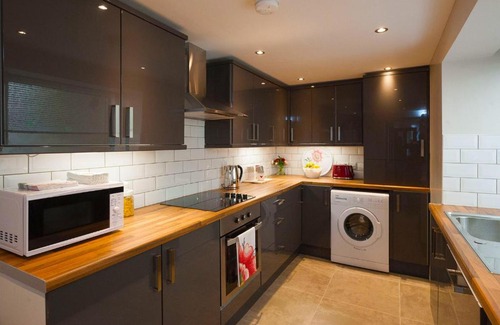 Belfast House | Titanic at Bloomfield