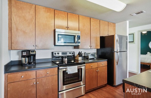North Loop Apartment | TNC #205 xxxxxxxxxxx