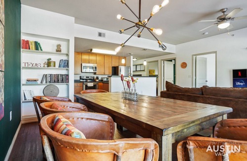 North Loop Apartment | TNC #205 xxxxxxxxxxx