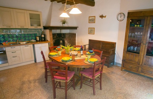 Montescudaio House | To feel good: quiet panoramic location with pool for 7 people