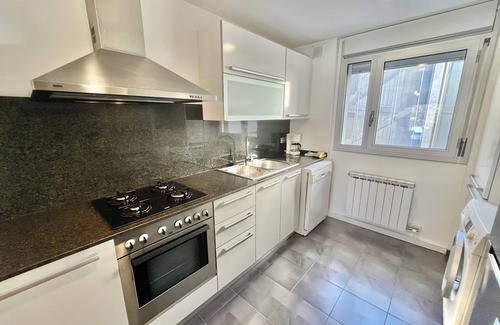Roses Town Center Apartment | TOA. Roses center with private parking
