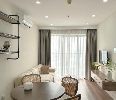 Hue Apartment | Tobe in Hue 1 - Cozy Apartment with Pool and Gym & City View