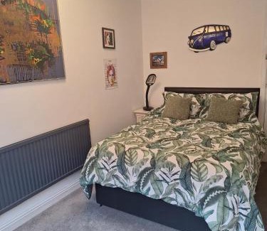 Walsden Bed & Breakfast | Todmorden Bed & Breakfast - The Toothless Mog