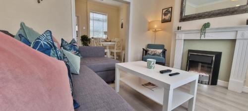 Liverpool House | Toffees Townhouse a 2 Bed House in Liverpool 1 Mins walk to Goodison Park