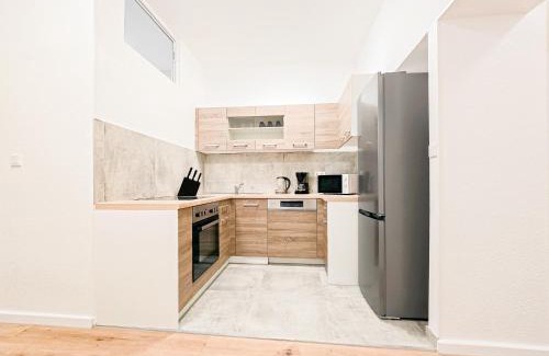 Krefeld Apartment | Tolstov Apartments - 1 Room Apartment - Citycenter - 25 Min to Messe DUS