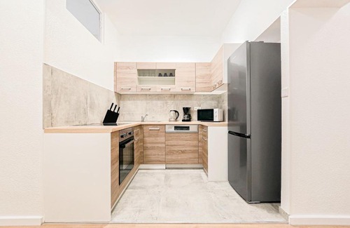 Krefeld Apartment | Tolstov Apartments - 1 Room Apartment - Citycenter - 25 Min to Messe DUS