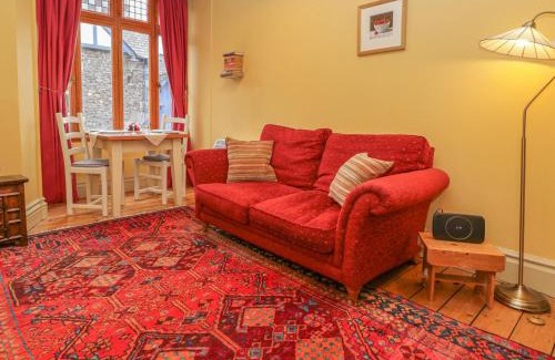 Ambleside House | Tom Heights