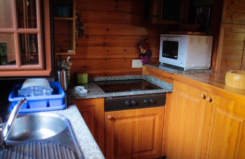 Tomino House | Tomino: Wooden house with garden, pool and barbecue in 'Baixo Miño'