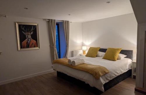 Pitlochry House | Tomnauld Farm Wellness Cottage