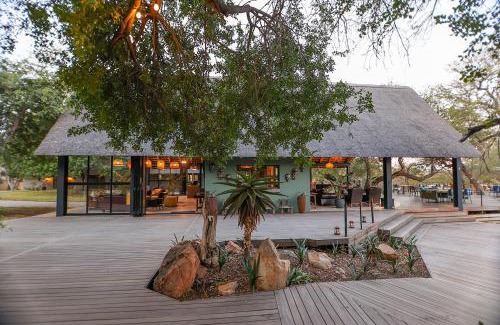 Hoedspruit Cabin | Tomo Safari Lodge