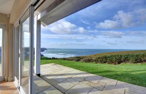 Porthtowan House | Tonga
