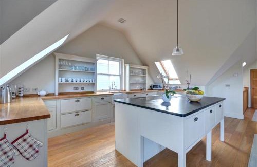 Porthtowan House | Tonga