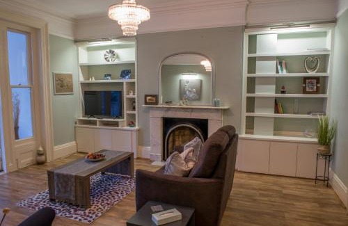 Ipswich Apartment | Toothbrush Apartments - Central Ipswich - Fonnereau Road