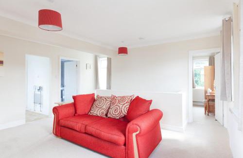 Ipswich Apartment | Toothbrush Apartments - Ipswich East - Cauldwell Ave