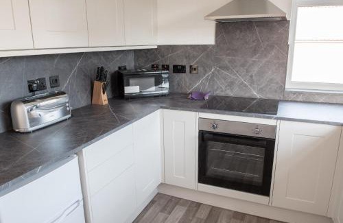 Ipswich Apartment | Toothbrush Apartments - Ipswich East - Cauldwell Ave