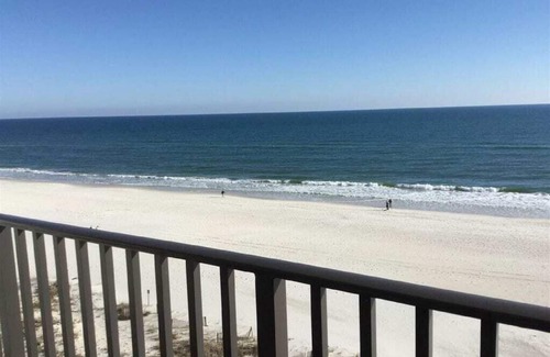 Gulf Shores Condo | Top-Corner Condo with direct Gulf and Beach views