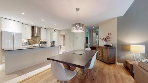 Blueberry Hill House | Top Floor Apartment with Pool and Hot Tub by Harmony Whistler