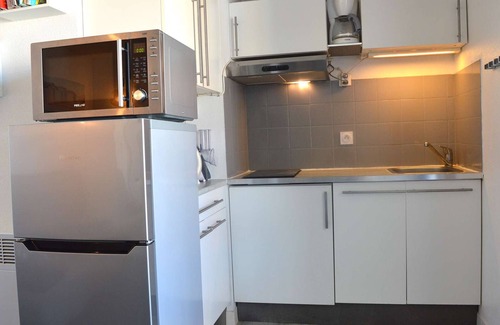 Narbonne-Plage Apartment | Top-Floor Apt, 2 Rooms, 4 Guests, Pool, Parking, Narbonne Beach