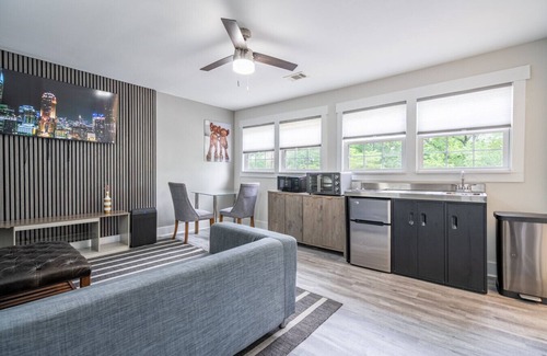 Atlanta Apartment | Top Floor - Atlanta Beltline Adjacent Apartment