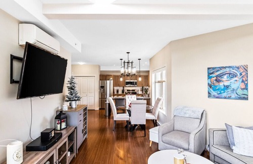 Central Okanagan Condo | Top Floor Lakeview Condo at Copper Sky #509