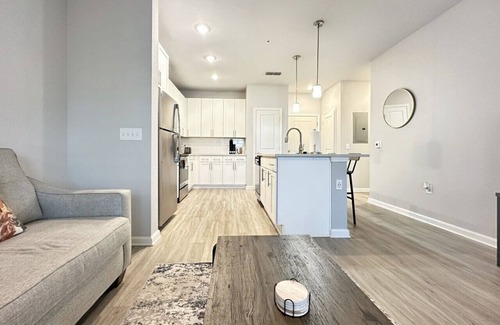 Clearwater Apartment | Top-Floor Luxury 1 BR with Pond and Pool Views
