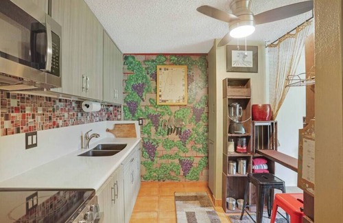 Point Loma Heights Condo | Top Floor | Resort Amenities | Rain Shower