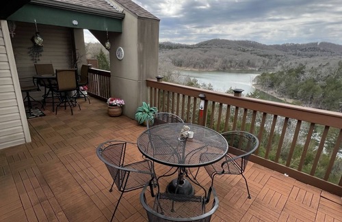 Indian Point Condo | Top floor views of Table Rock Lake and Silver Dollar City