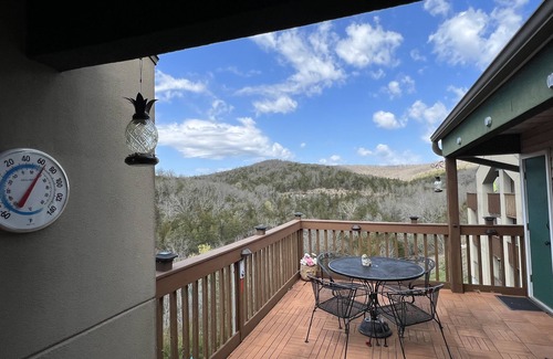 Indian Point Condo | Top floor views of Table Rock Lake and Silver Dollar City