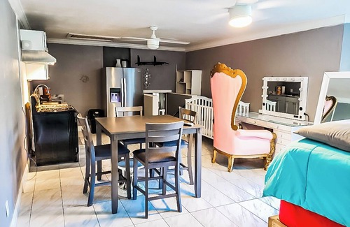 Fort Walton Beach House | Top G Pad W/Cinema Room In Fort Walton Beach Close to Beach Base and Shops