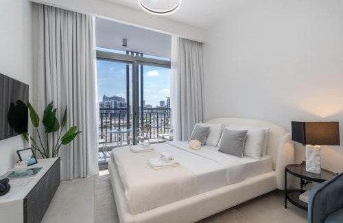 Al Barsha Apartment | TOP Location and Work and Chill near Miracle Garden