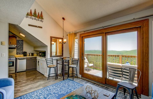 Seven Devils Condo | Top Of Seven - Views! Amazing Grandfather Mtn views from this updated condo in Seven Devils!