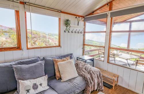 Aberdovey House | Top Of The World Lodge