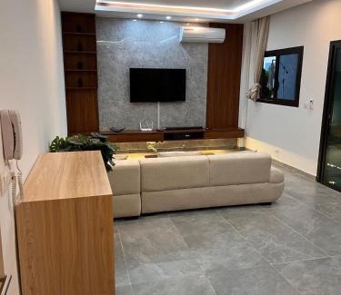 Angre Apartment | Top Spot Cocody - Terasse et Minibar privée - Déco Unique