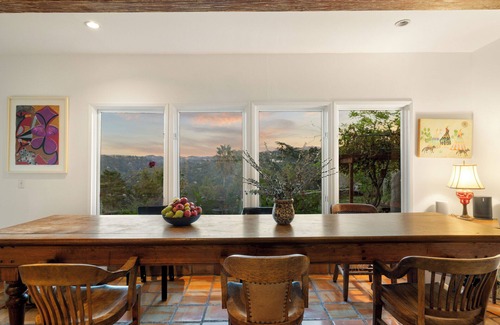 Fernwood House | Topanga Canyon Retreat - 3BR/3BA with Deck, Views and Herbal Room