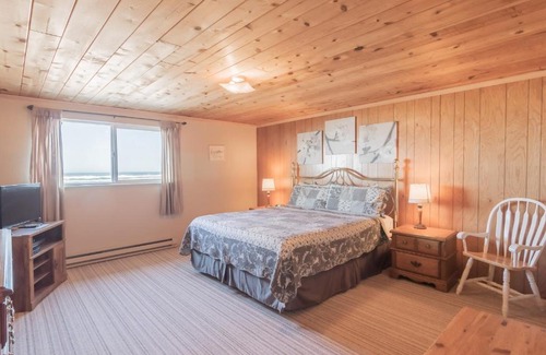 Sandpiper Village House | Topley House