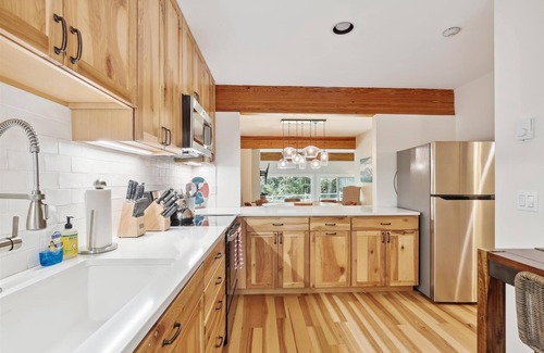 Stowe Area House | Topnotch 329E: 2 br, fireplace, a/c, resort pool & hot tub!