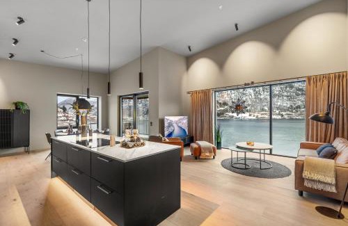Sogndal Apartment | Toppleilighet på bryggen i Sogndal med fantastisk utsikt