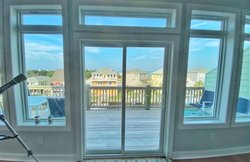 Topsail Beach House | Topsail Beach! Have it all! Beach, Sound, Pool, Docks!