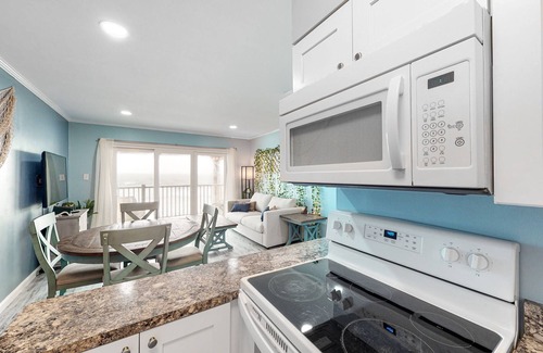 Sneads Ferry Condo | Topsail Dunes condo with great ocean view - beach access & beachfront pool