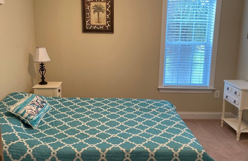 Surf City Condo | Topsail landing in Surf City, NC 1 mile from beach, NO PETS.