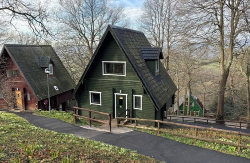 Liverton Cottage | TOR VIEW, family friendly, with pool in Chudleigh