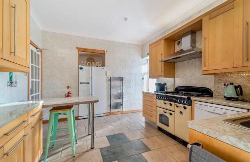 Larkhall House | Torland