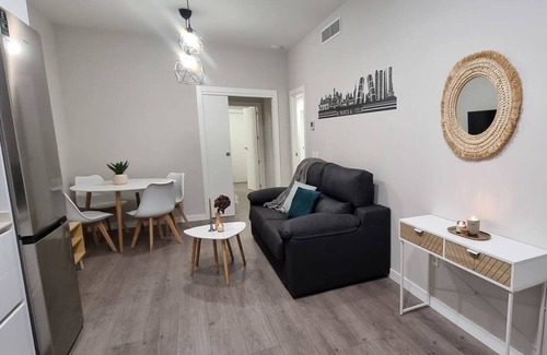 Torrejon de Ardoz Apartment | TORREJÓN SUITES APARTMENT. Low 7