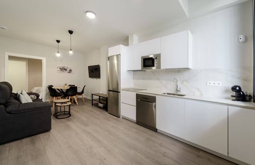 Torrejon de Ardoz Apartment | TORREJÓN SUITES APARTMENT. Low 8