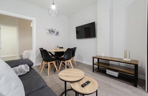 Torrejon de Ardoz Apartment | TORREJÓN SUITES APARTMENT. Low 8