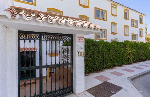 Torremolinos Apartment | Torremolinos Playamar Primera Linea de Playa Urb. La Farola