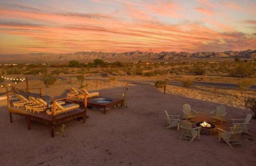 Joshua Tree House | Total Serenity Cowboy Pool Fire Pit Views
