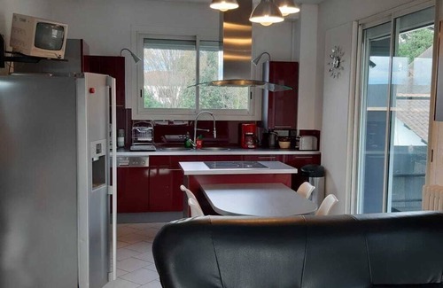 Bergerac Apartment | Totally independent apartment on the first floor of a detached house